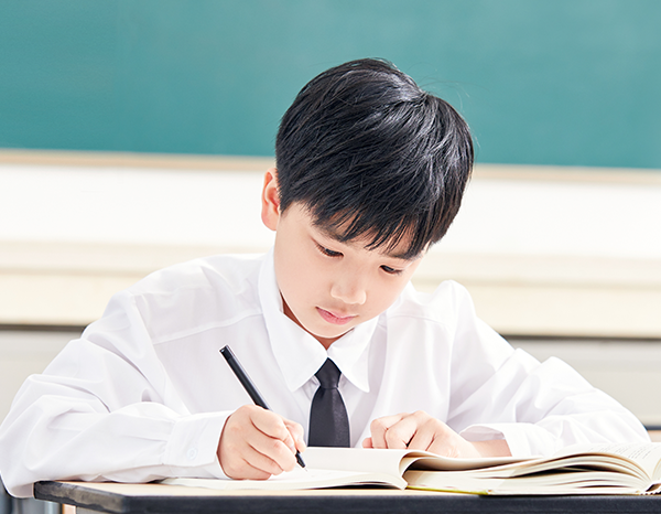 东莞家长注意！学霸放暑假会学什么？